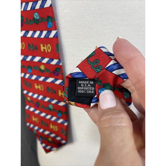 The Save The Children Collection Mens Silk‎ Tie HoHo Holiday Christmas Calamity - Picture 4 of 5